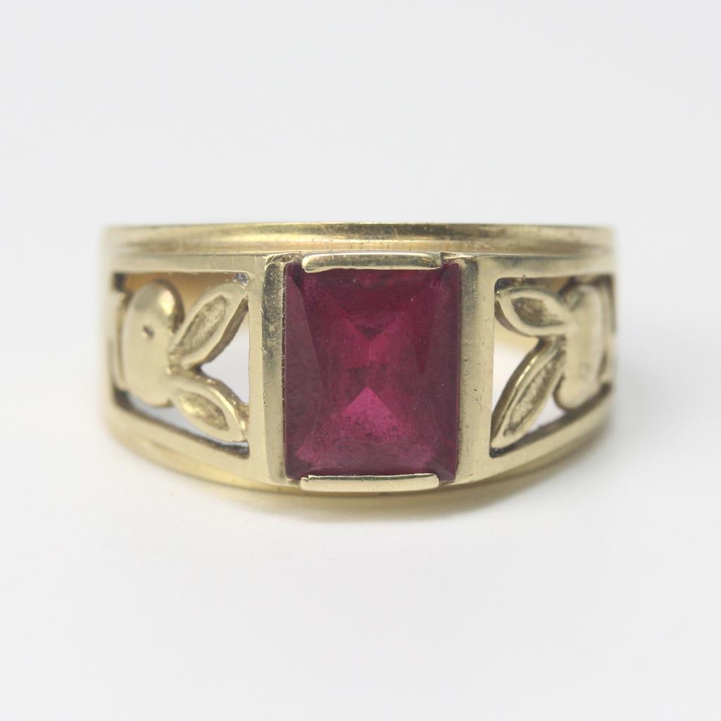 14kt Gold 6.32g Ruby Red Ring Property Room