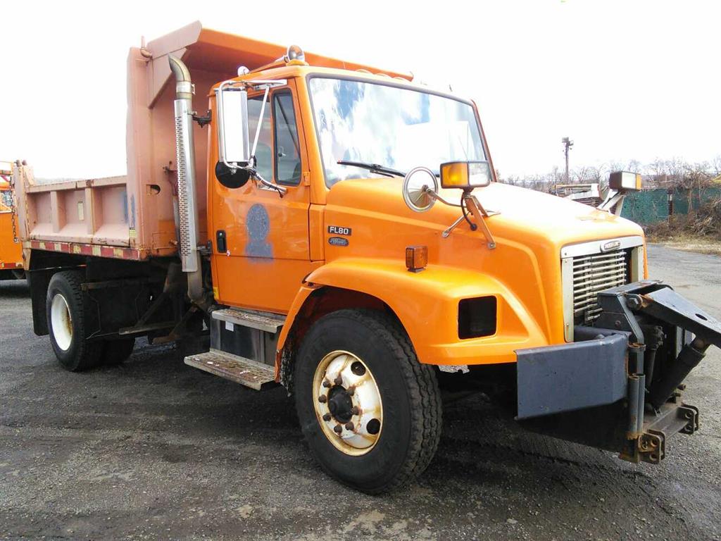 1997 Freightliner FL80 (Hartford, CT 06114) | Property Room