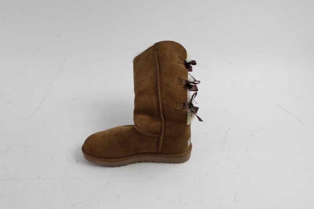 single womans ugg boot size 7 right foot property room ugg boots size