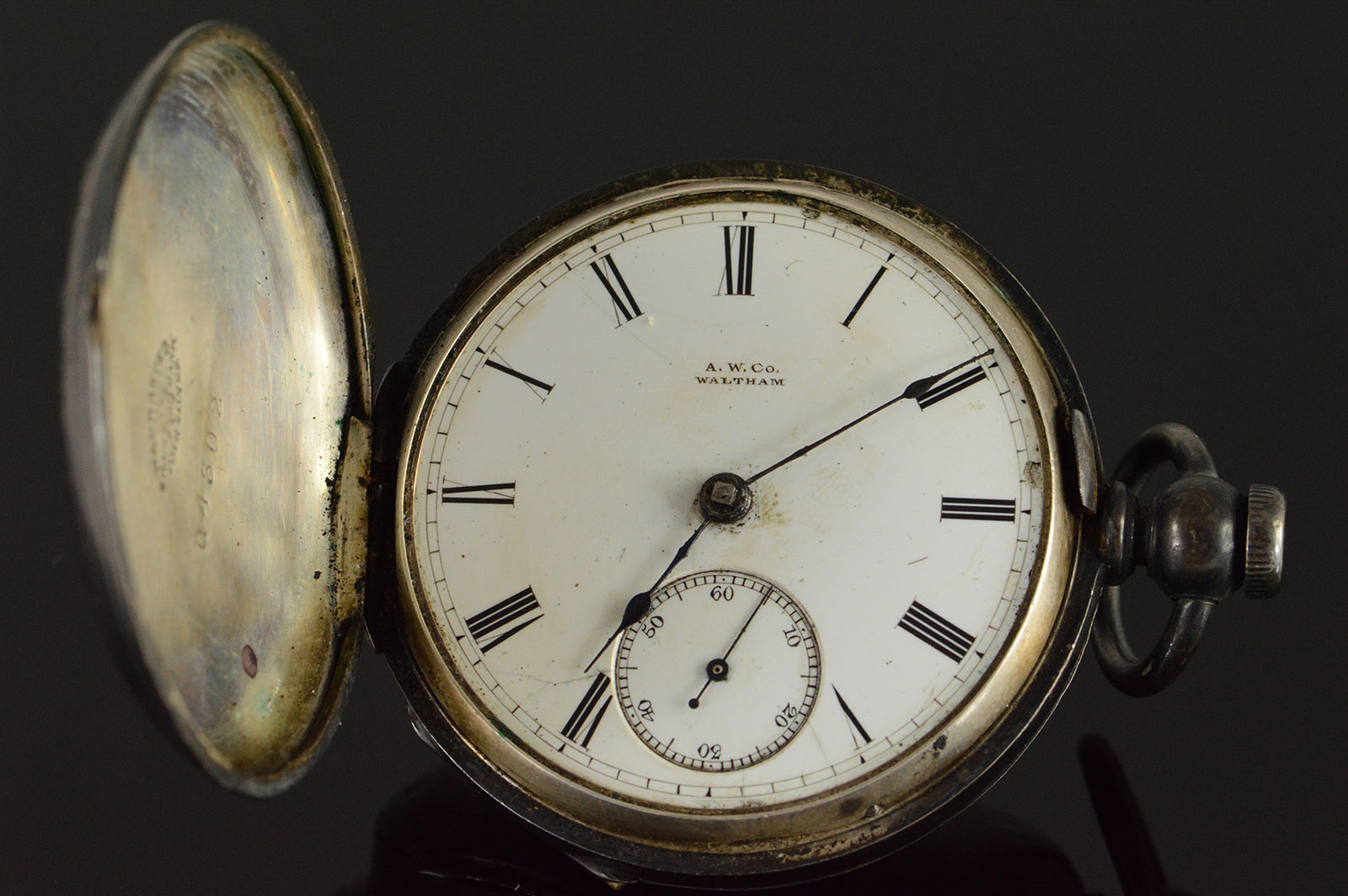 American Waltham Watch Co. 1880 11 Jewel 18s 54mm Case Key Wind Pocket Watch Property Room