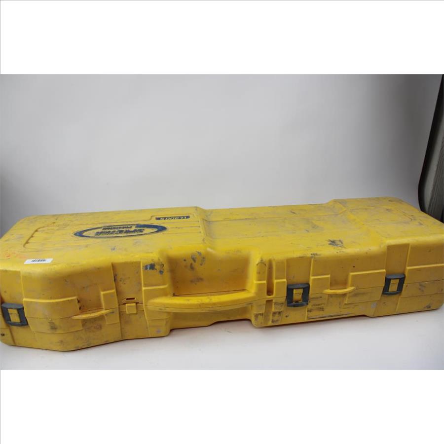 Spectra HL760 Laser Level, Tripod