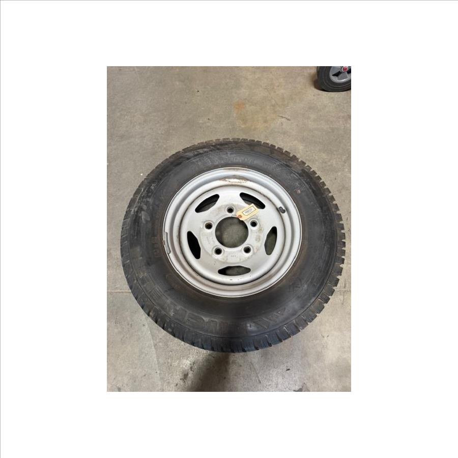 16 Inch Single Wheel | Property Room