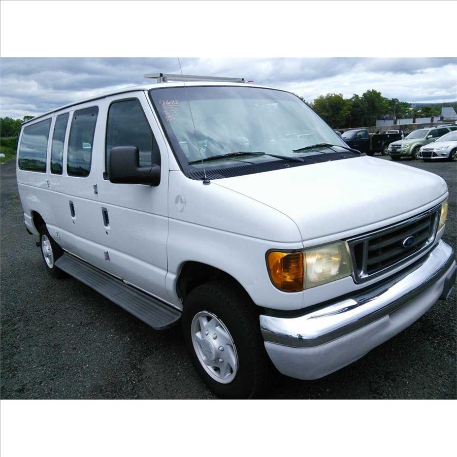 2003 Chevrolet Econoline 12 Passenger Van (Hartford, CT 06114