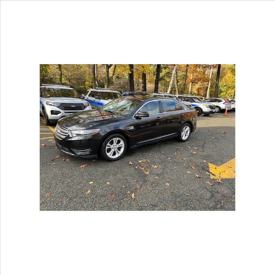 2015 Ford Taurus (Beverly, MA 01915)