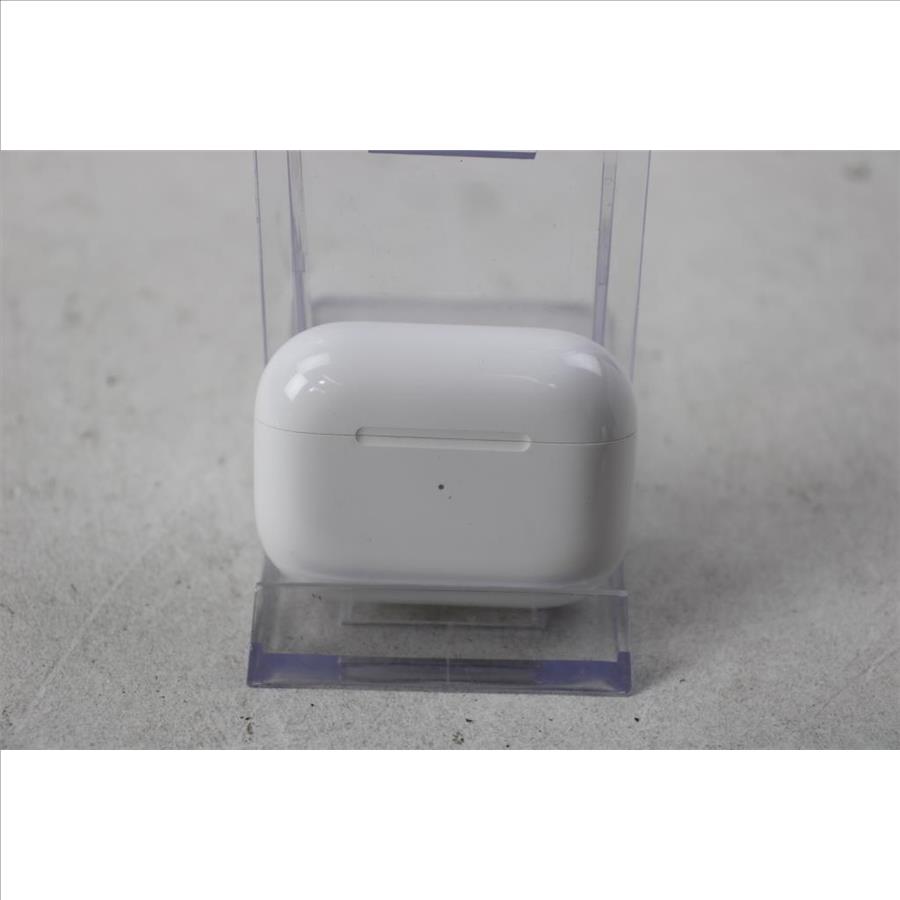 Apple AirPods Pro With Charging Case