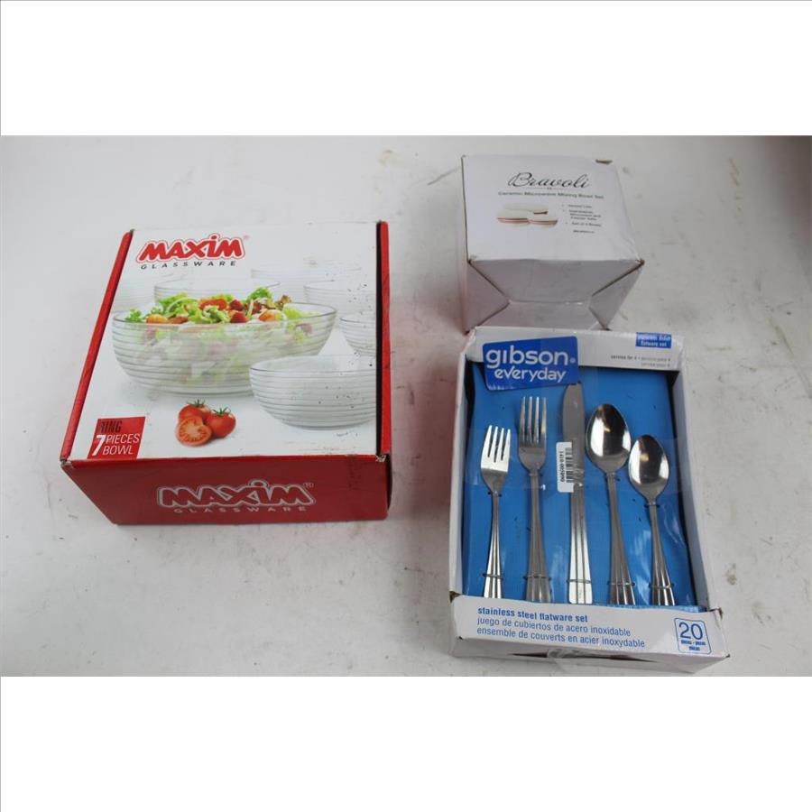 Assorted Bowl Sets & Gibson Everyday Flatware Set; 3 Pieces Property Room