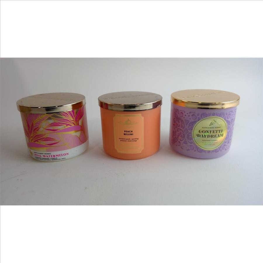 Bath & Body Works And White Barn Candles, 10+ Pieces Property Room