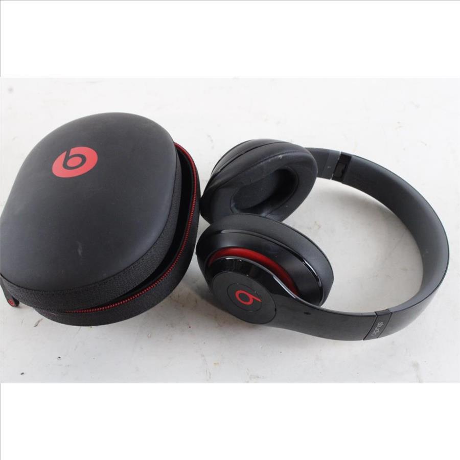 Beats Studio Headphones With Case Property Room
