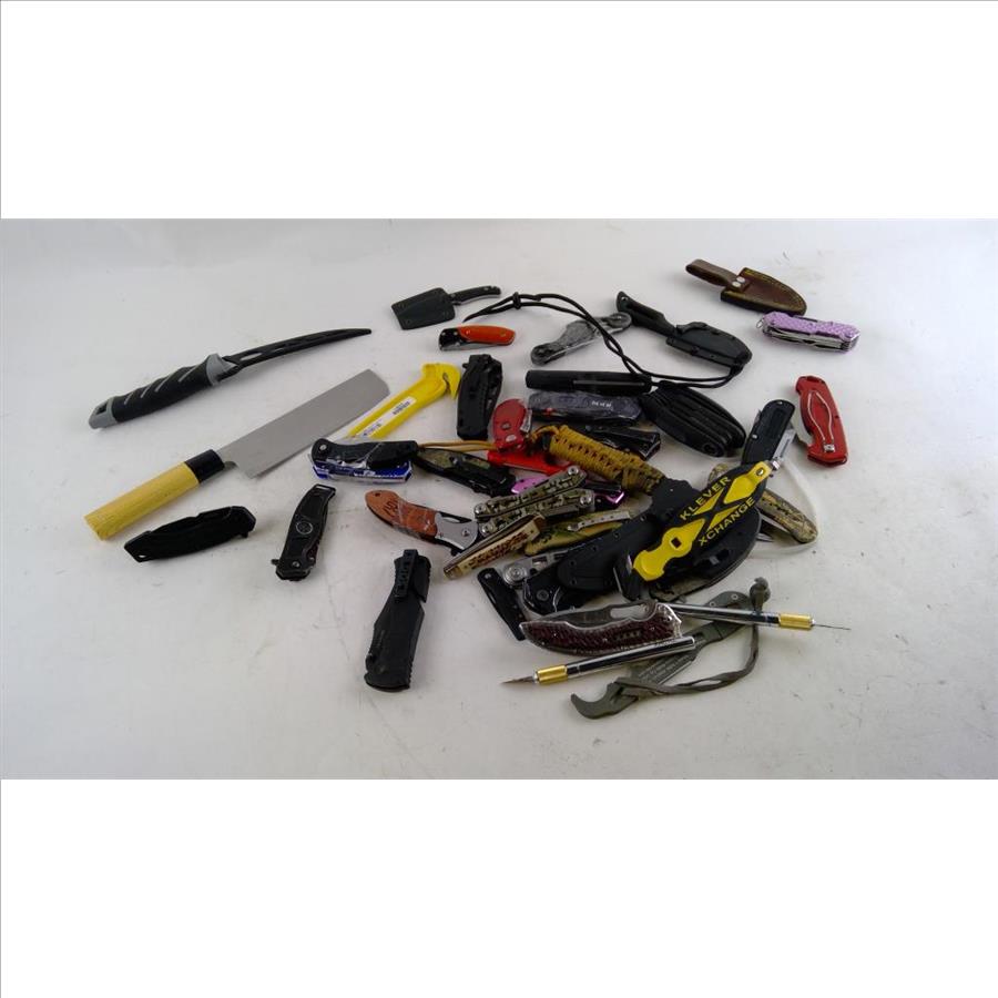 Box Of Knifes 10+ Pieces