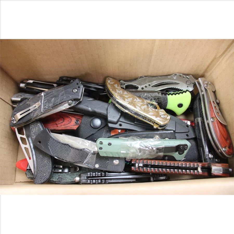 Bulk Lot Of  Knives