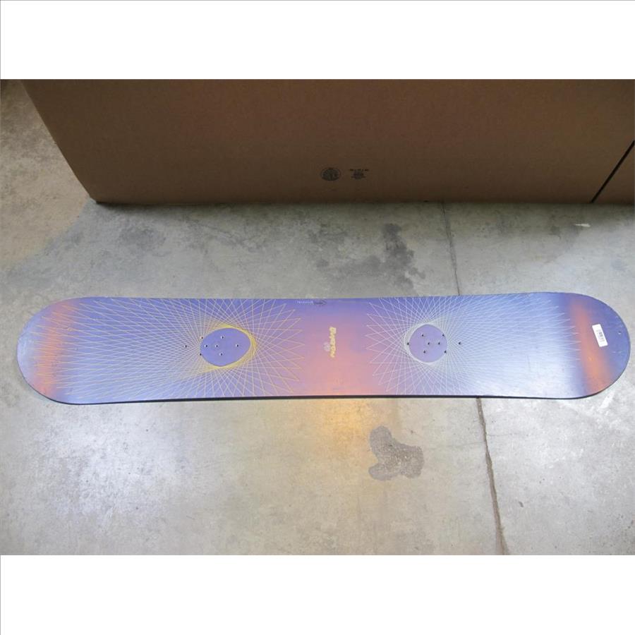 burton clash snowboard ugly So, what's going on with Burton snowboards? I and several family members  have ridden Burton for years, and they have all (up until this point) been  awesome. This year I have been