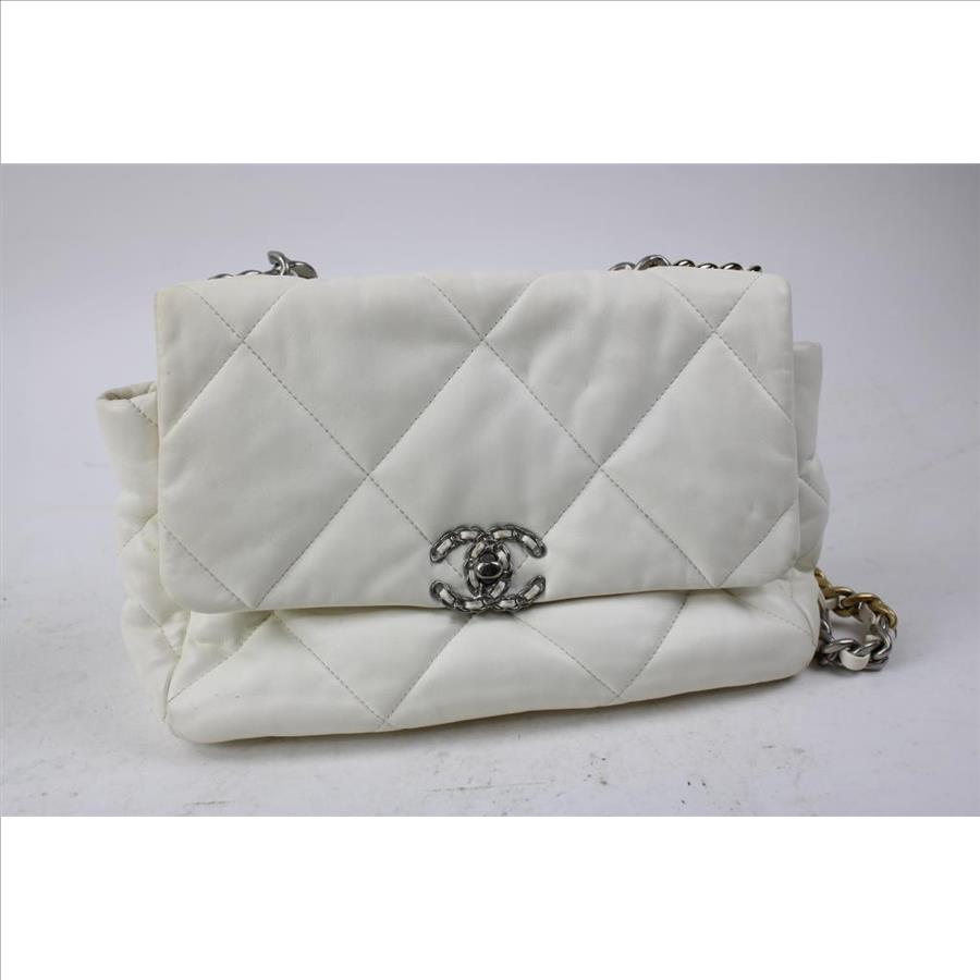 Chanel 19 Handbag - Doublechecked By Entrupy