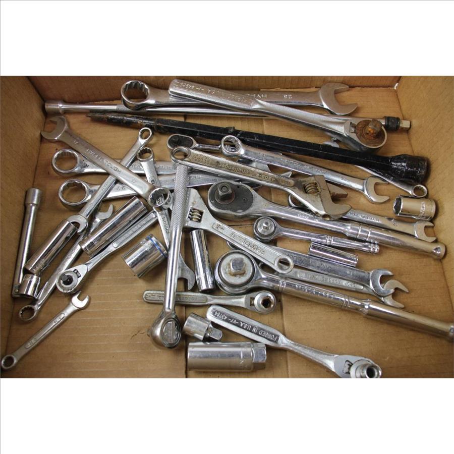 Craftsman V Series 44985 1/2" Drive Ratchet, Hyper Tough 25 Comination Wrench, 4208-S Challenger Wrench, And More