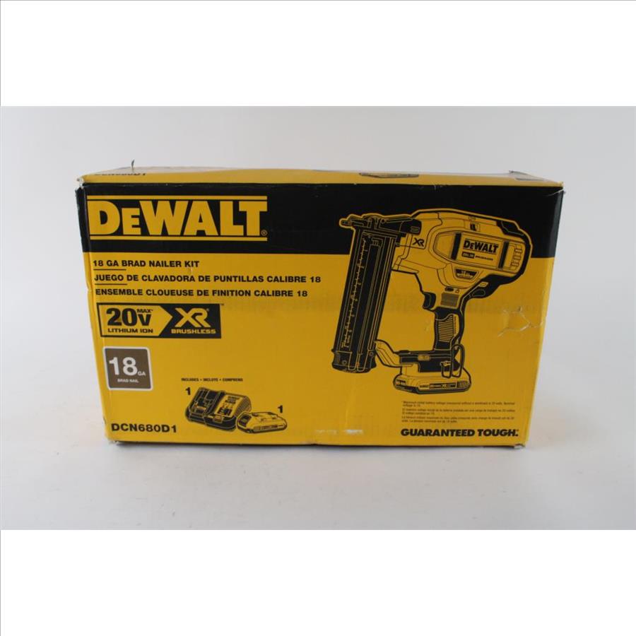 Dewalt 18 GA Cordless Brad Nailer Kit Property Room