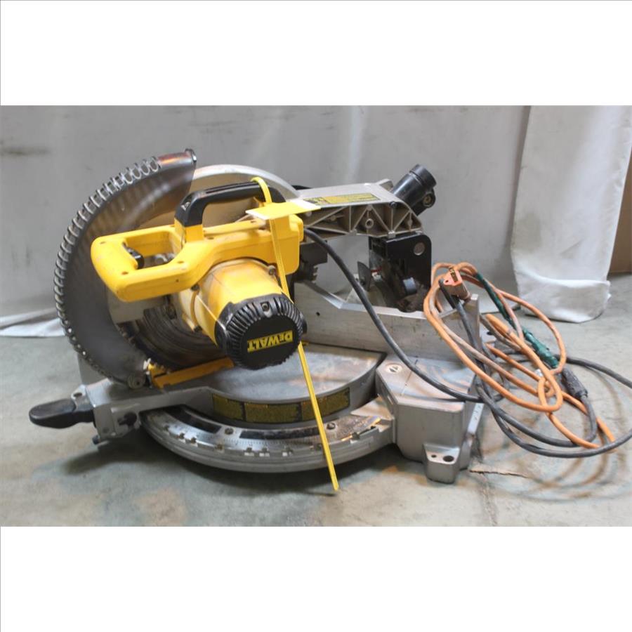 Dewalt Dw715 Compound Miter Saw Property Room