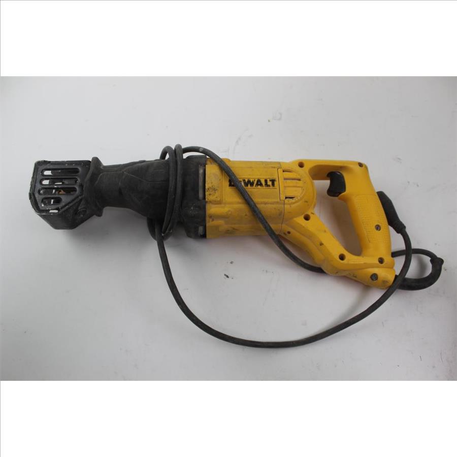 DeWalt Dwe304 Reciprocating Saw In Dewalt Tool Bag Property Room