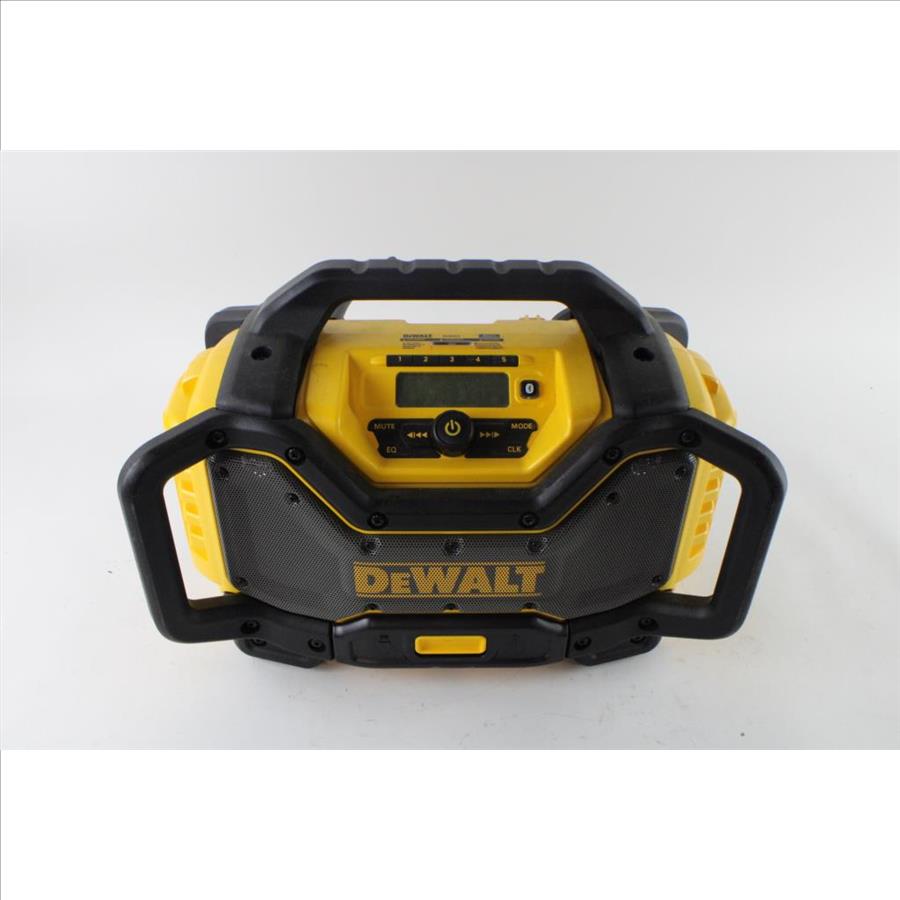 DeWalt Jobsite Duty Radio And Charging Station In One Property Room