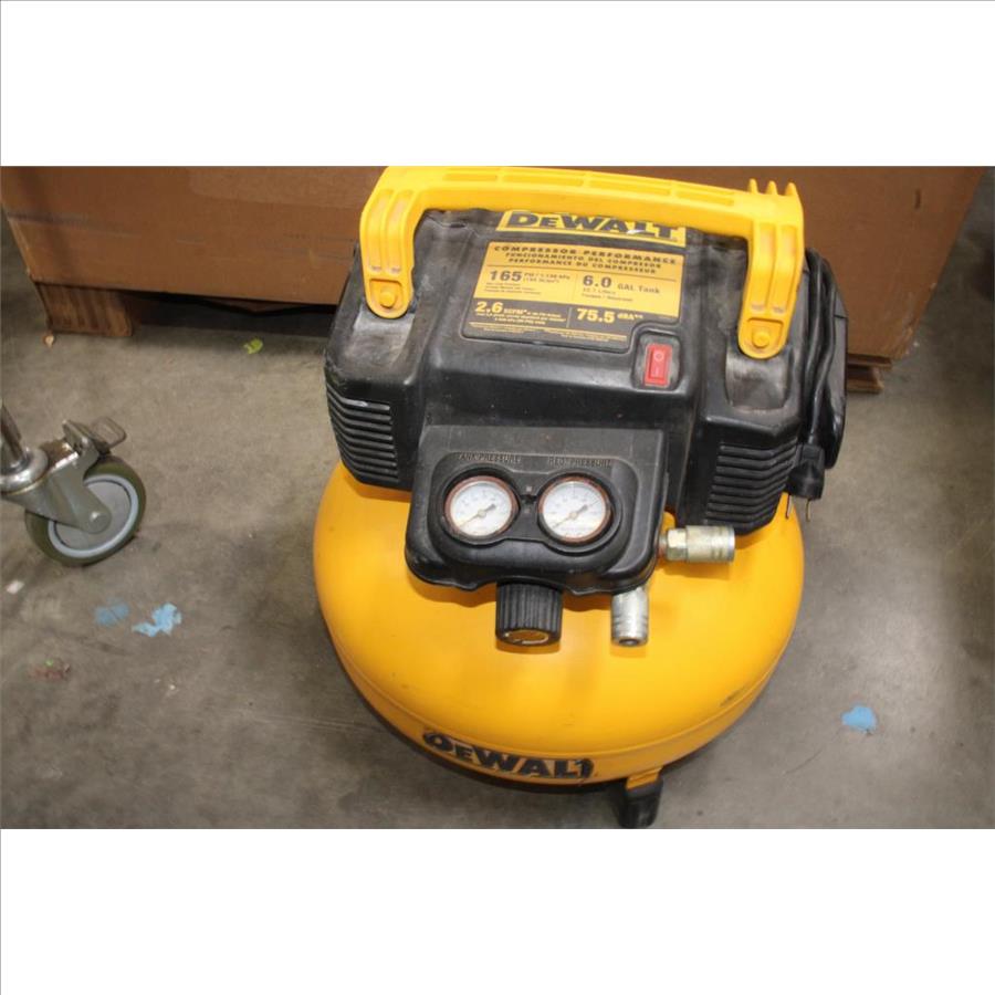 DeWALT Pancake Air Compressor, 6 Gallon Property Room