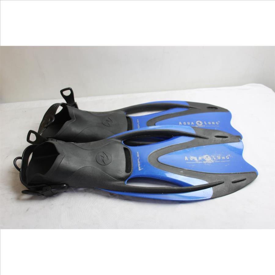 Fishing Tool Bag W Misc Supplies, Aqua Lung Flippers