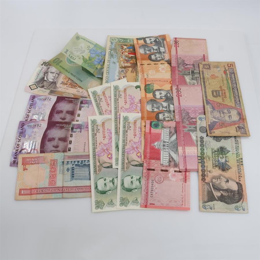 Foreign Bills; 15+ Pieces