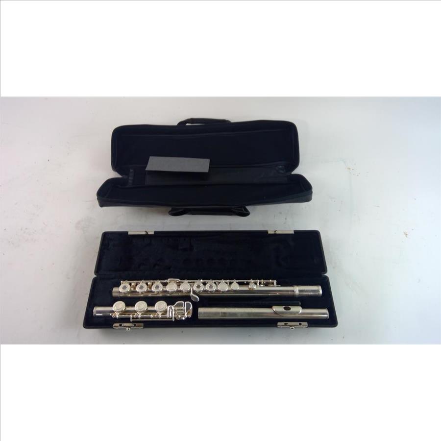 Gemeinhardt Flute In Case Property Room