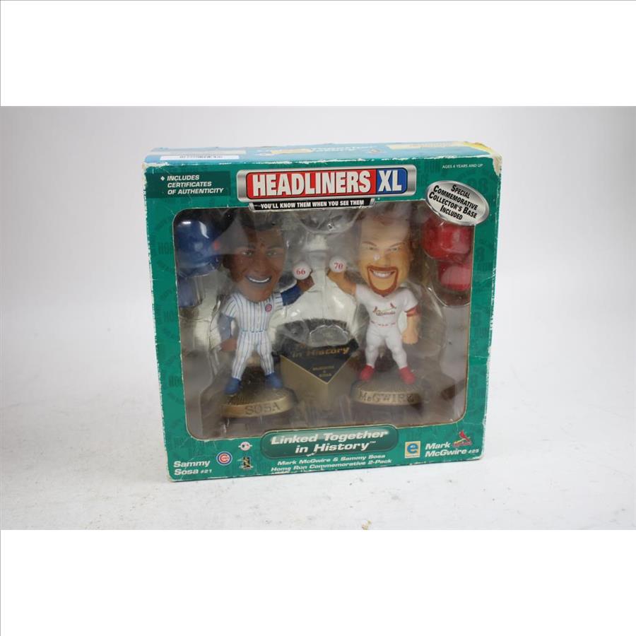 Headliners Xl Sammy Sosa & Mark Mcgwire Bobbleheads Set Property Room