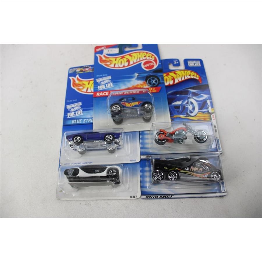 Hot Wheels Mixed Signals Series School Bus, Tank Truck, And More, 10 Pieces