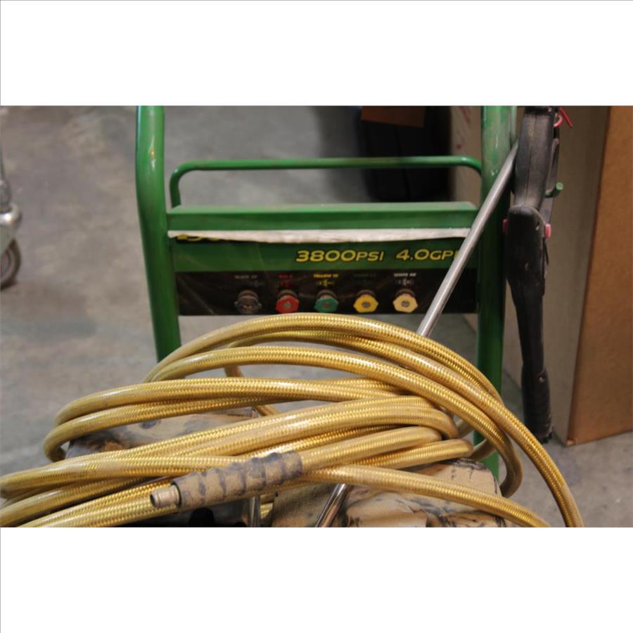 John Deere 3800 PSI Pressure Washer With Honda GX390 Motor Property Room