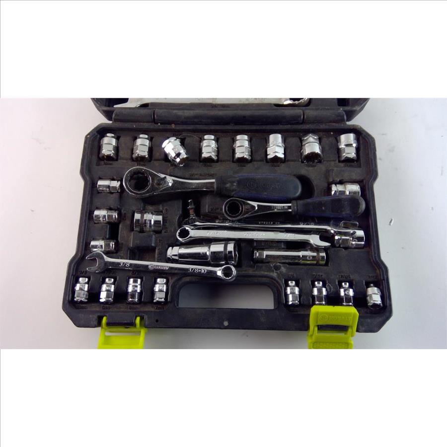 Kobalt Wrench And Socket Set, 15+ Pieces Property Room