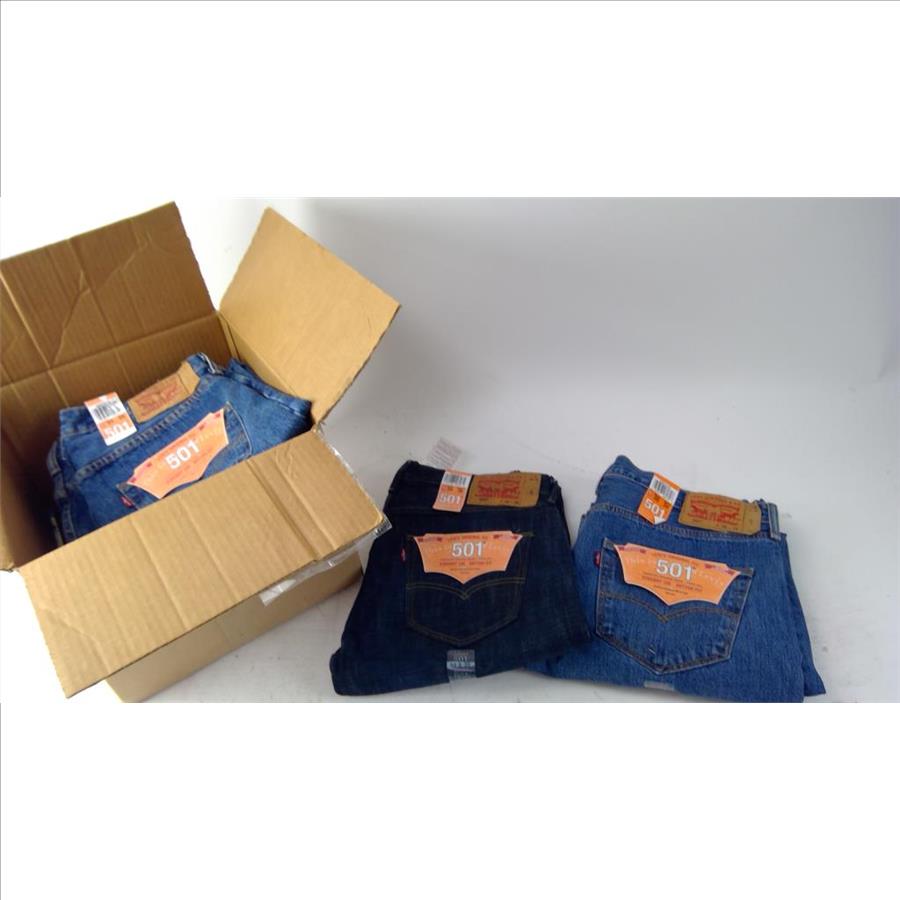 Levi's & Carhartt Clothing Lot, 7 Pieces Property Room