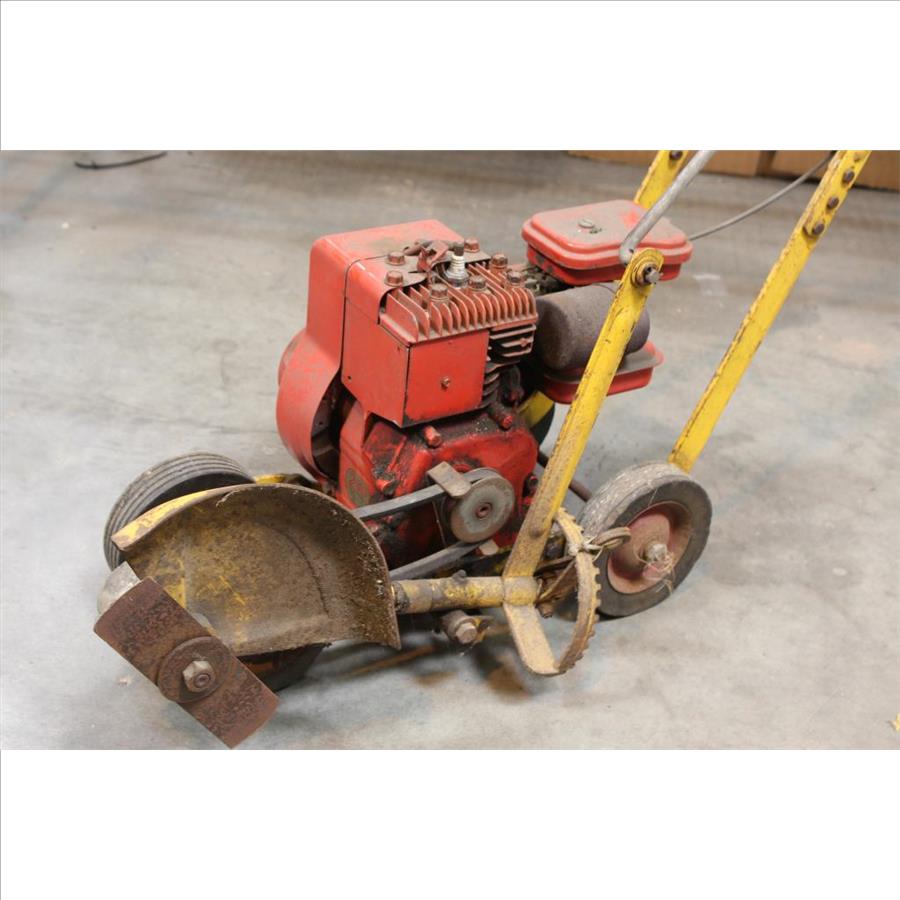 McLane TrimNEdger Property Room