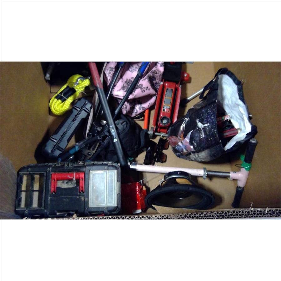 Pallet Of Carjack And More 10+ Pieces