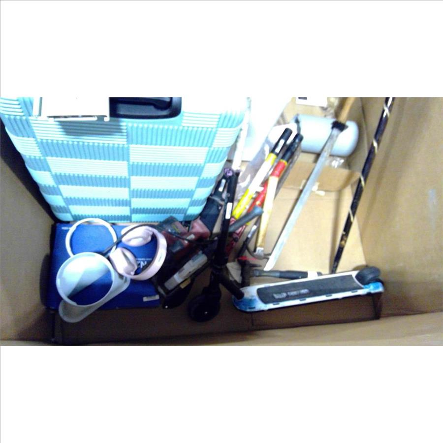 Pallet Of Suitcases And More 10+ Pieces