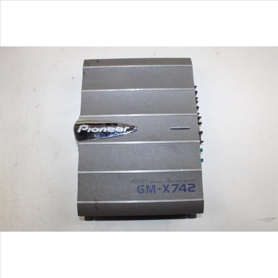 Pioneer 2 Channel Power Amplifier With Builtin Crossover Property Room