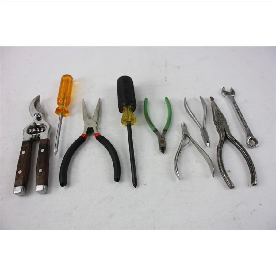 Multi Tool Rachet Ratchet, Multitool, And More | Property Room