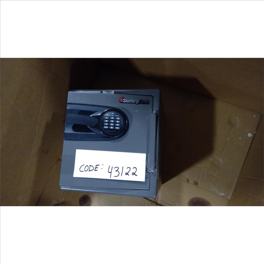 Sentry Safe Metal Rusted Sentrysafe Metal Safe | Property Room