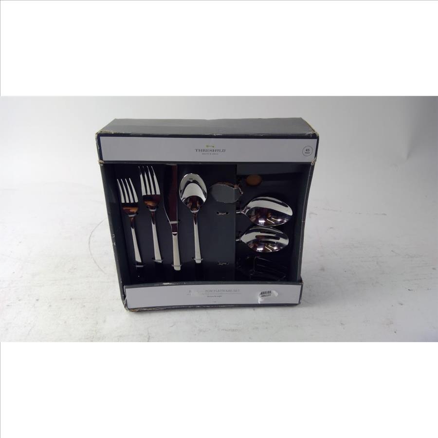Threshold Harrington Flatware Set Property Room