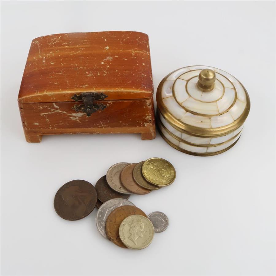 Trinket Boxes, Tokens And Foreign Coins; 14 Pieces
