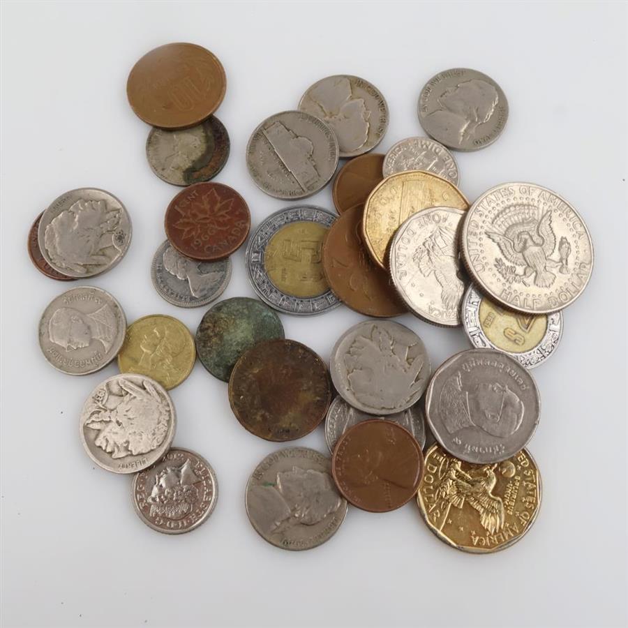 US And Foreign Coins; 25+ Pieces