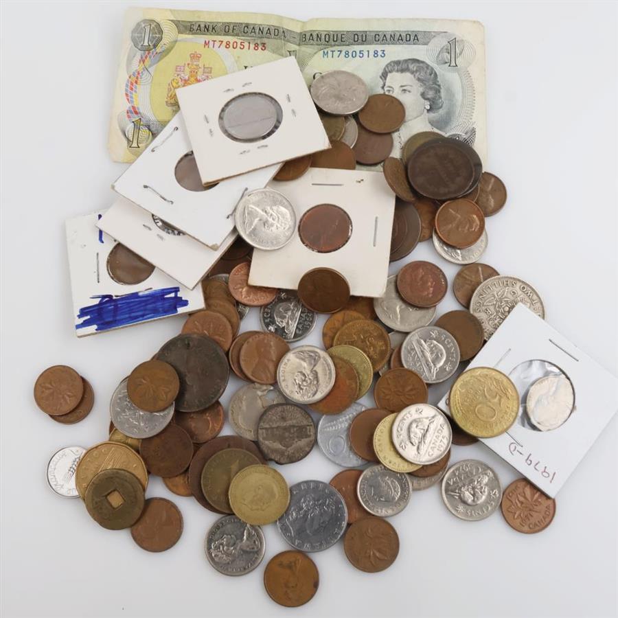 US And Foreign Currency, 1+lb