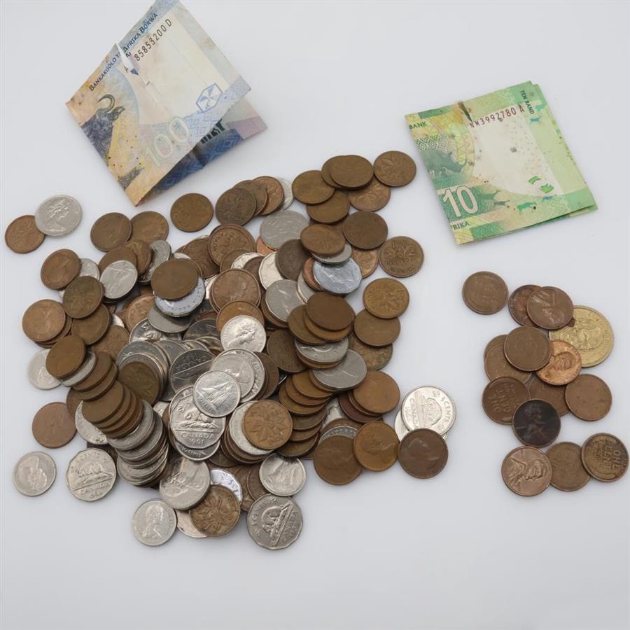 US And Foreign Currency,1+lb
