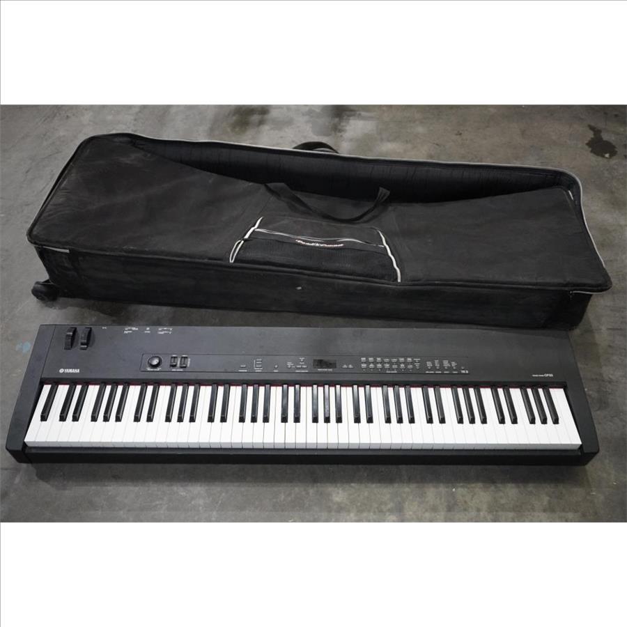 Yamaha Stage Piano CP33 With Case Property Room