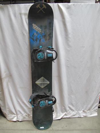 binders snowboard