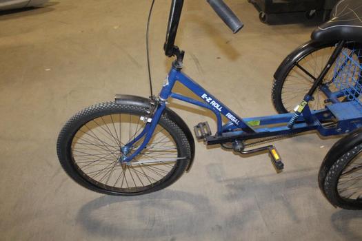 Trailmate E-Z Roll Regal Tricycle | Property Room