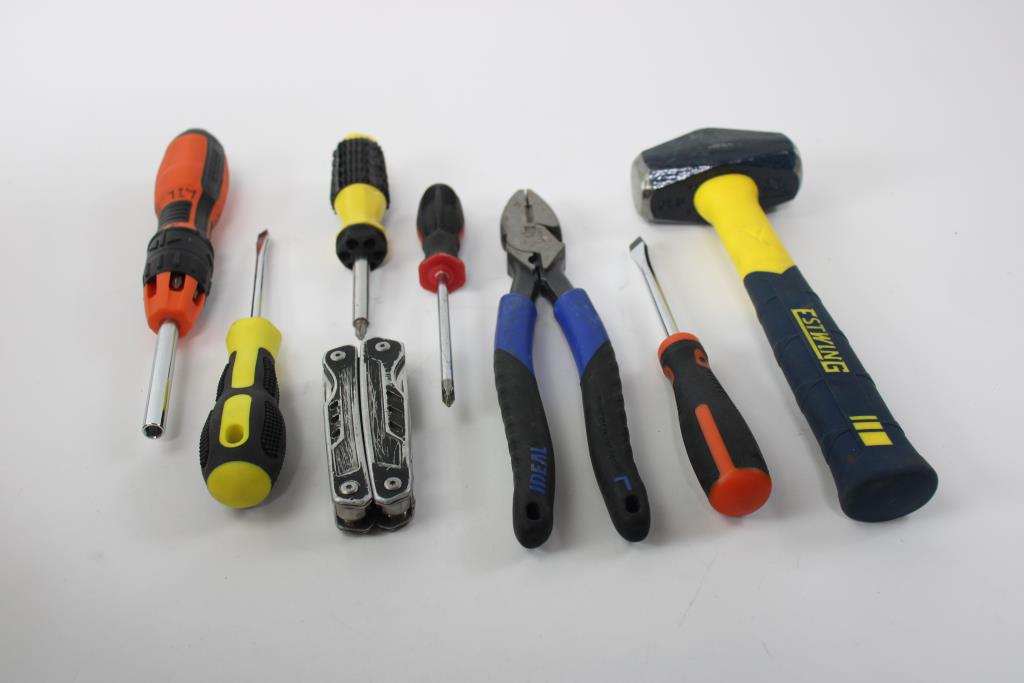 Hammer, Multitool Knives And More Property Room