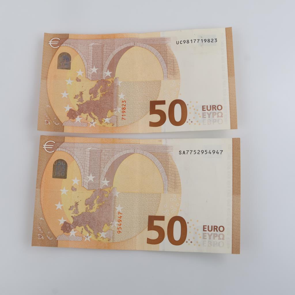 100 Euros