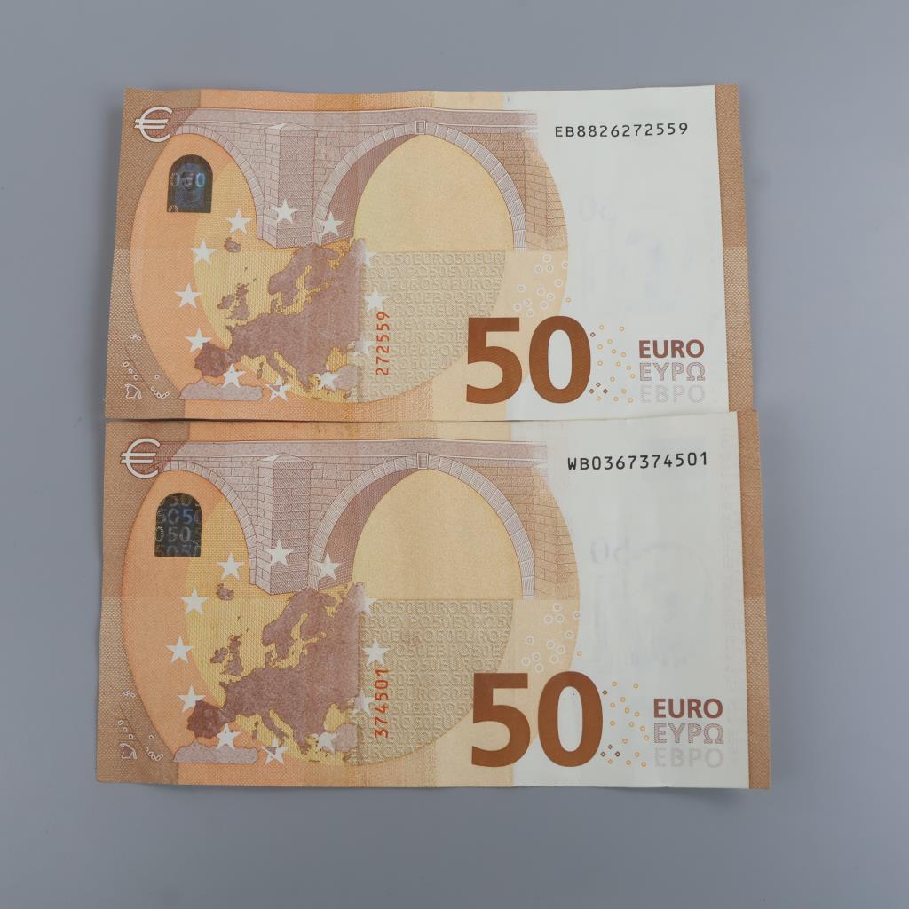 100 Euros