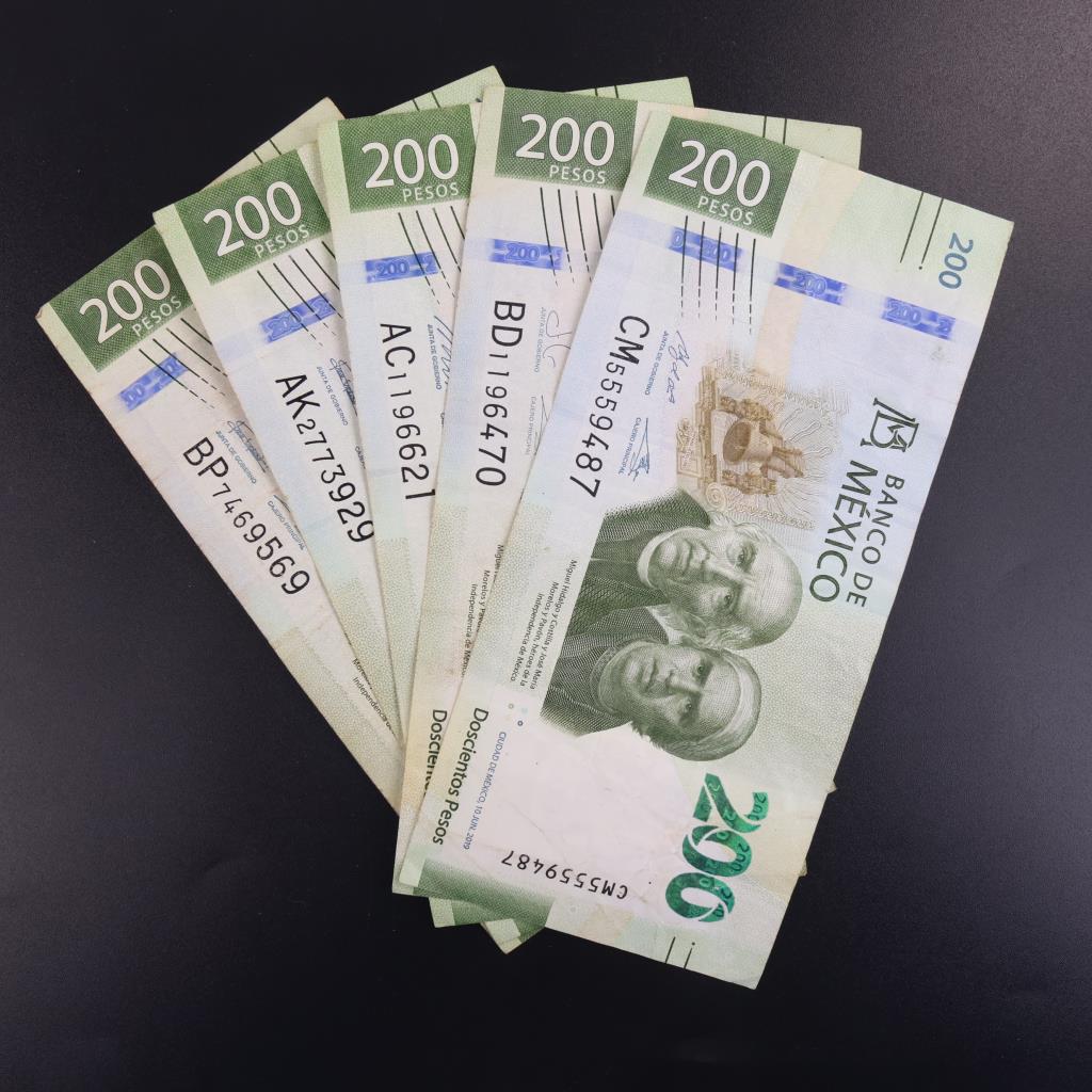 1,000 Mexican Pesos