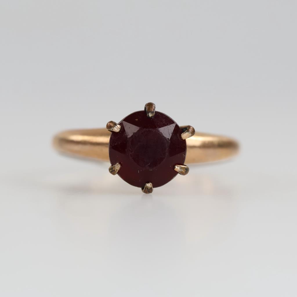 10kt GF Dark Red Stone Ring