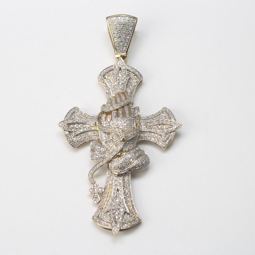 10kt Gold 26.92g Cross Pendant With Small Diamond Chips ...
